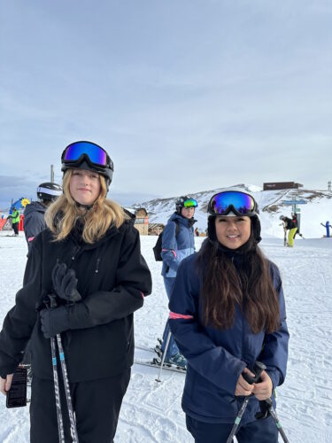 Elever på skitur med Hestlund Efterskole