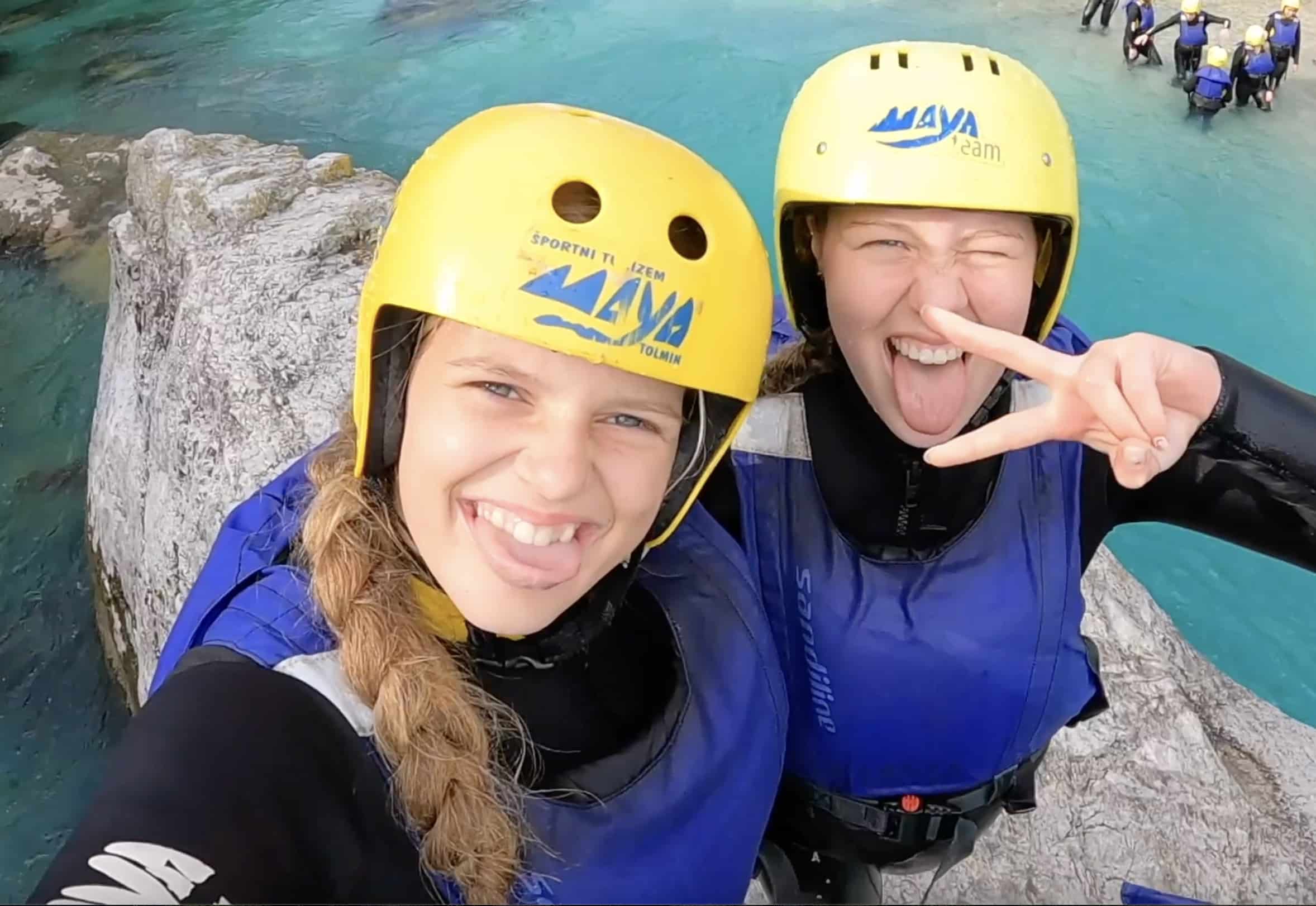 To elever til river rafting med Hestlund Efterskole